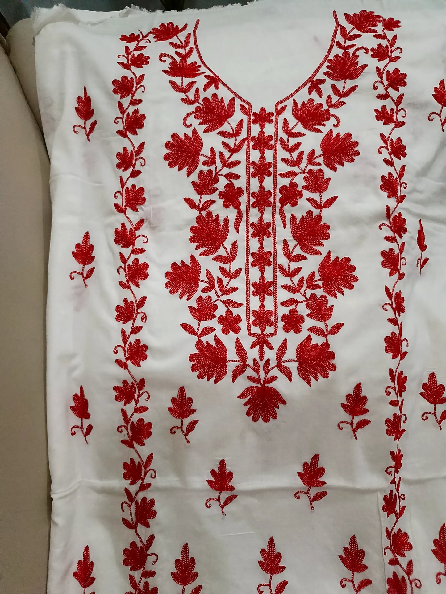 Unstitched Aari Work Hand Embroidered White 3PC Suite