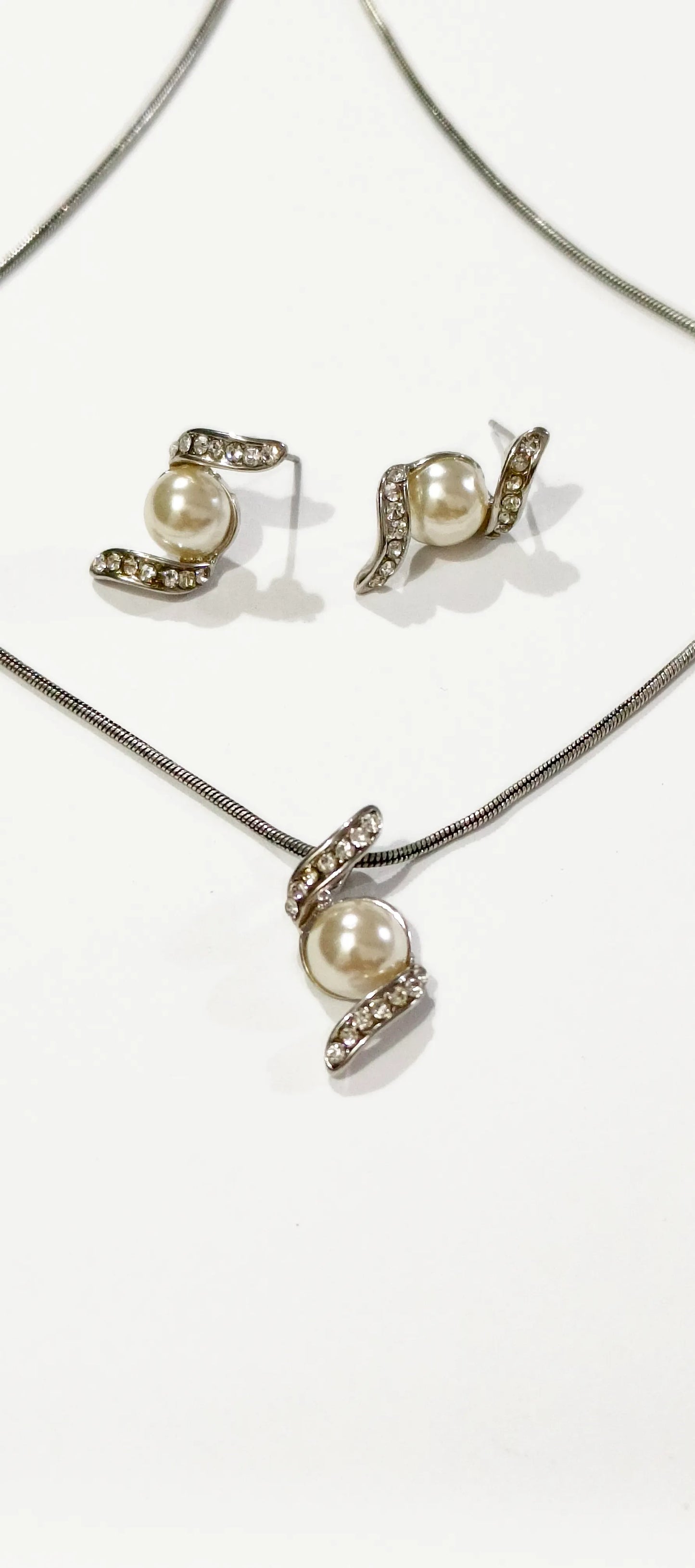 Minimal Zircon Pendant Necklace Set