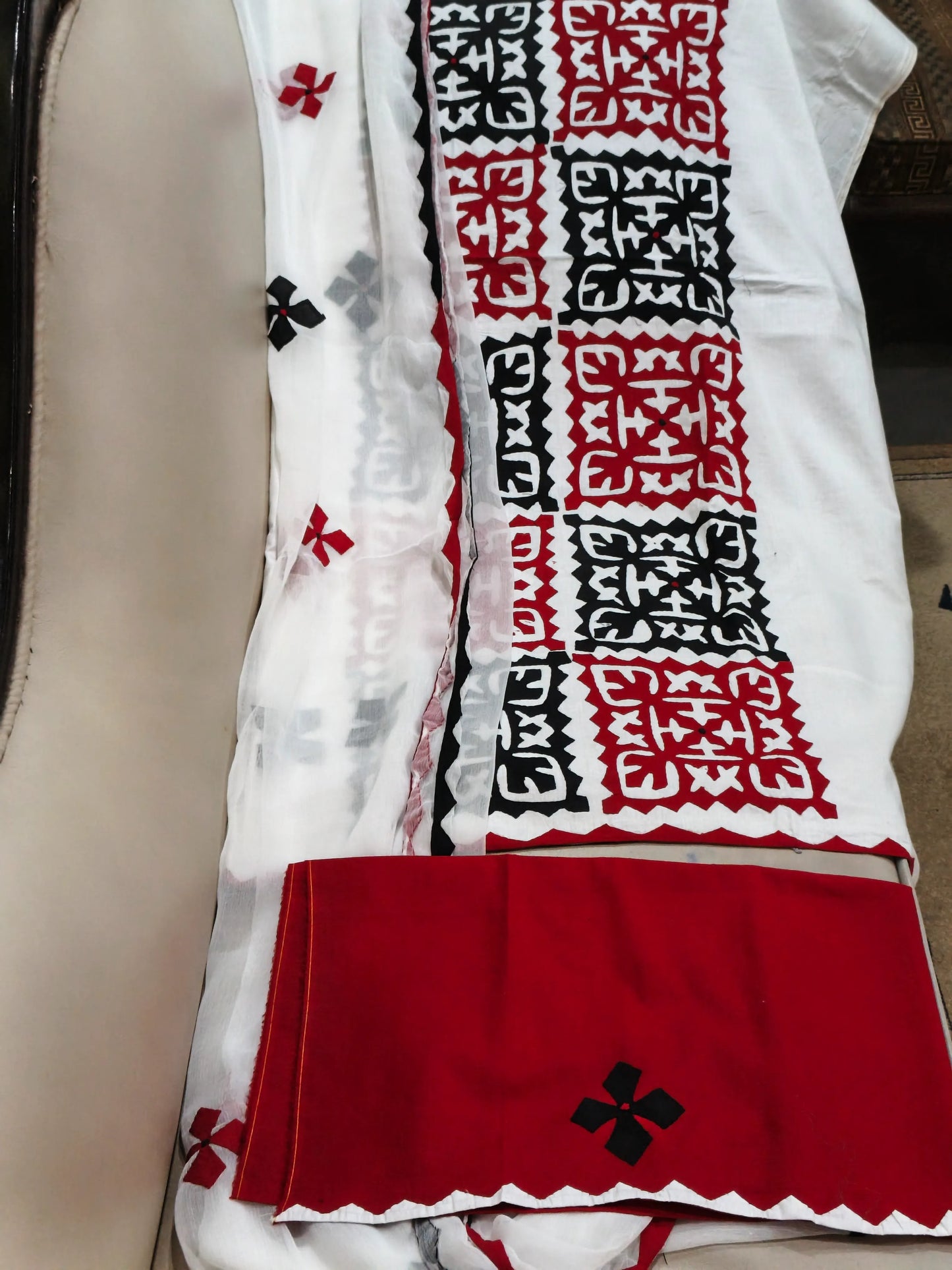 Unstitched Ralli Work Hand Applique Red & Black 3Pc Suite