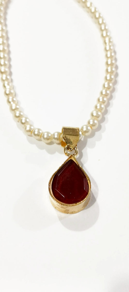 Kundan And Pearl Pendant Necklace