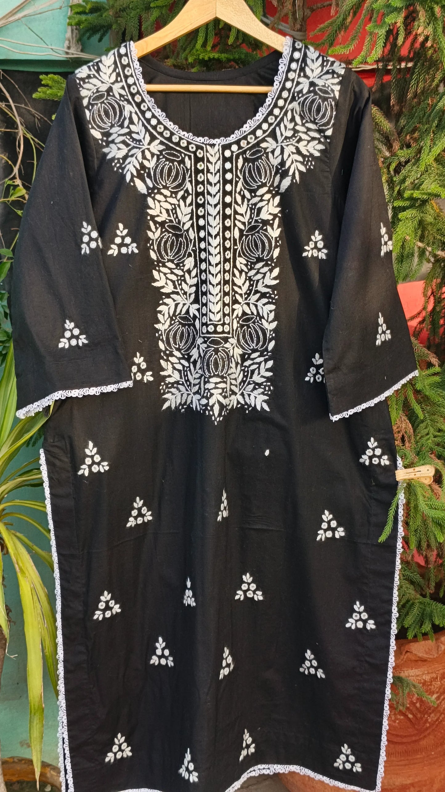 Black & White Chickenkaari Kurta